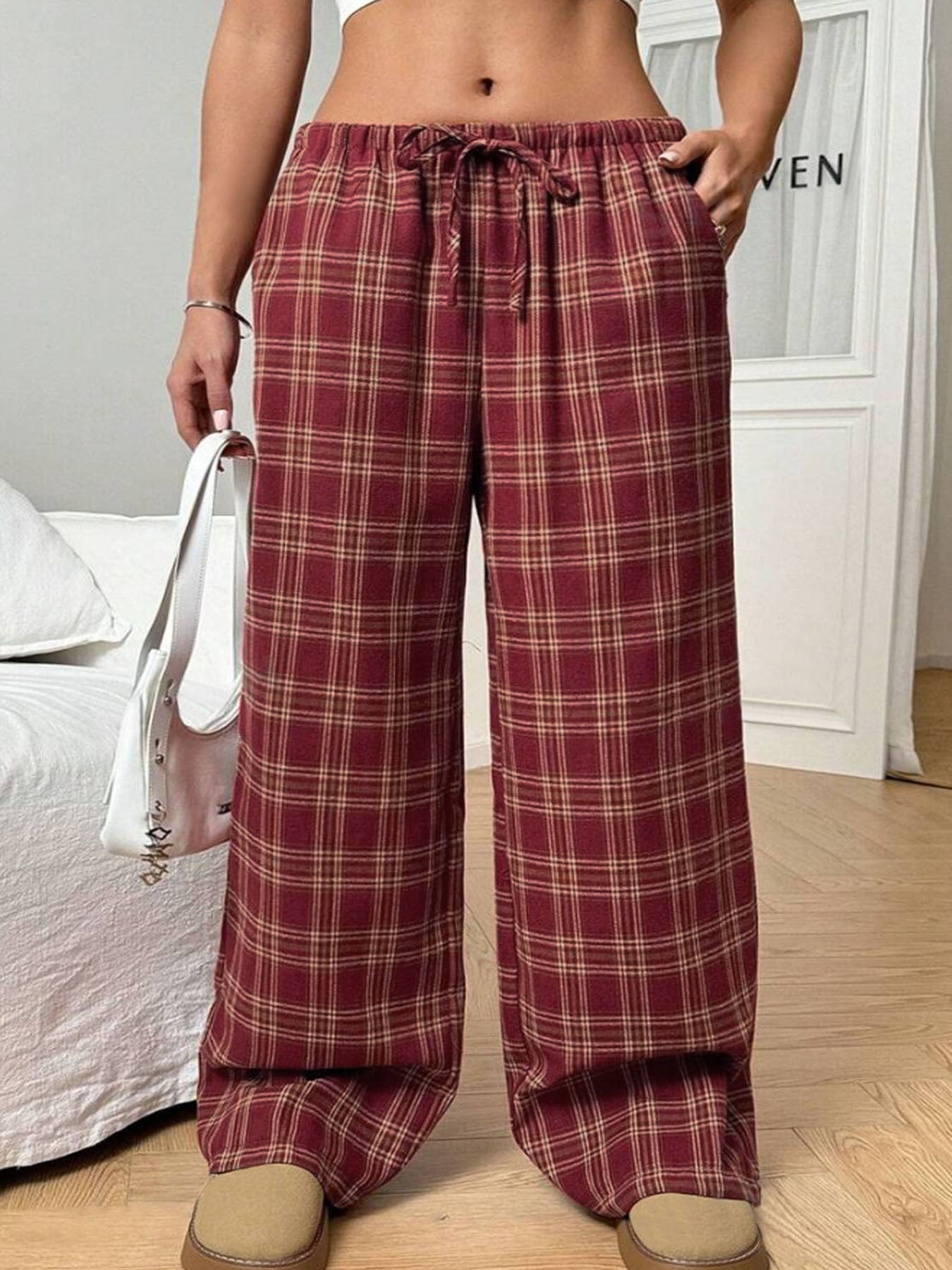 Women's Casual All-match Loose Drawstring Plaid Pocket Trousers