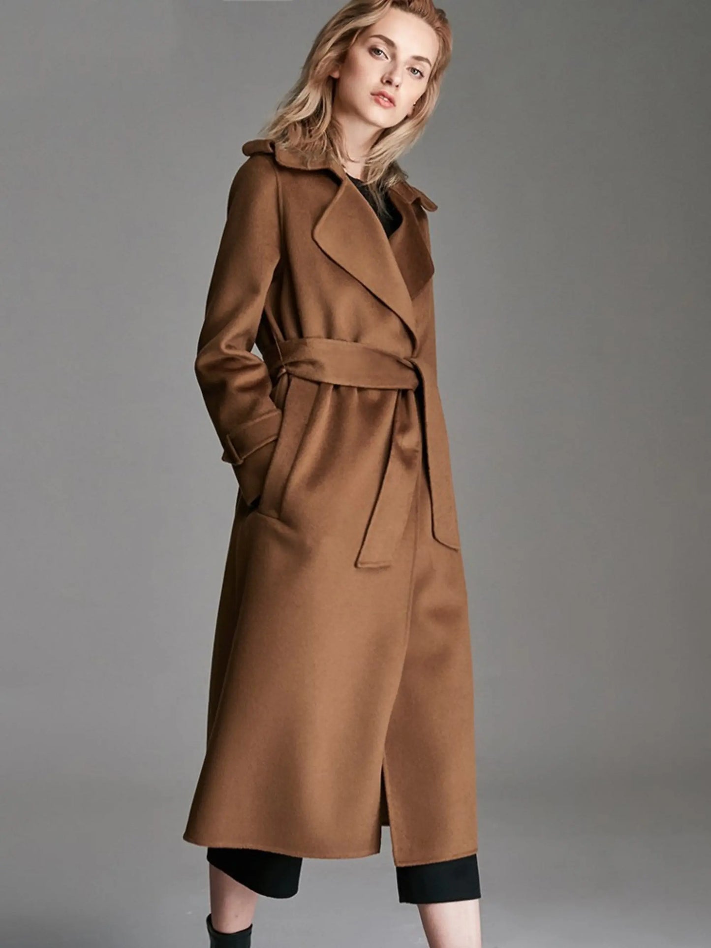 Fashionable Long Knee Length Woolen Jacket null