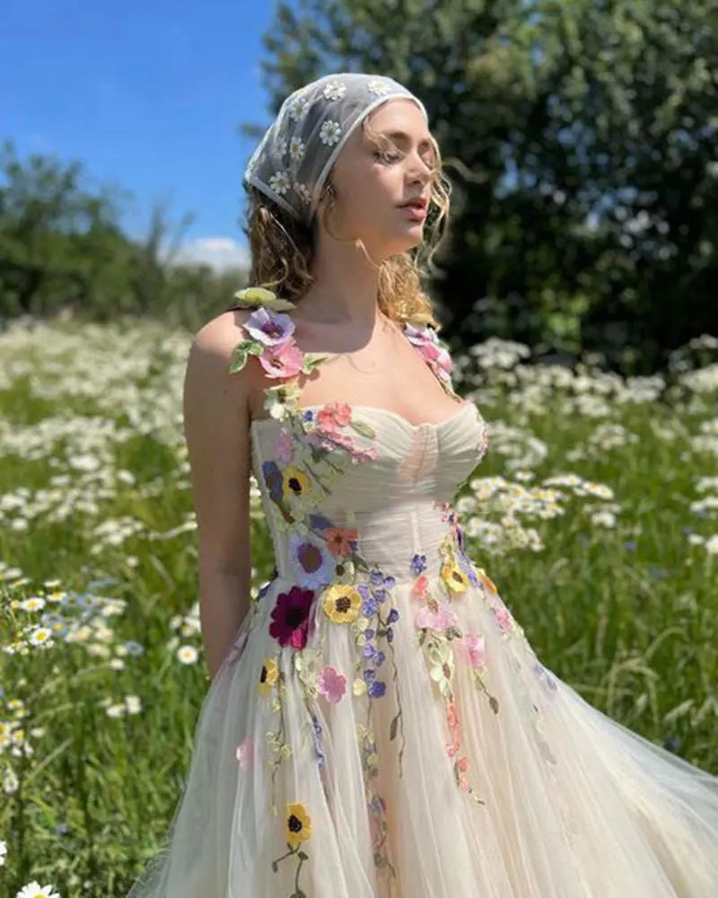 Light Champagne Tulle Prom Dress Sweetheart-Neck Flow Nipaaj
