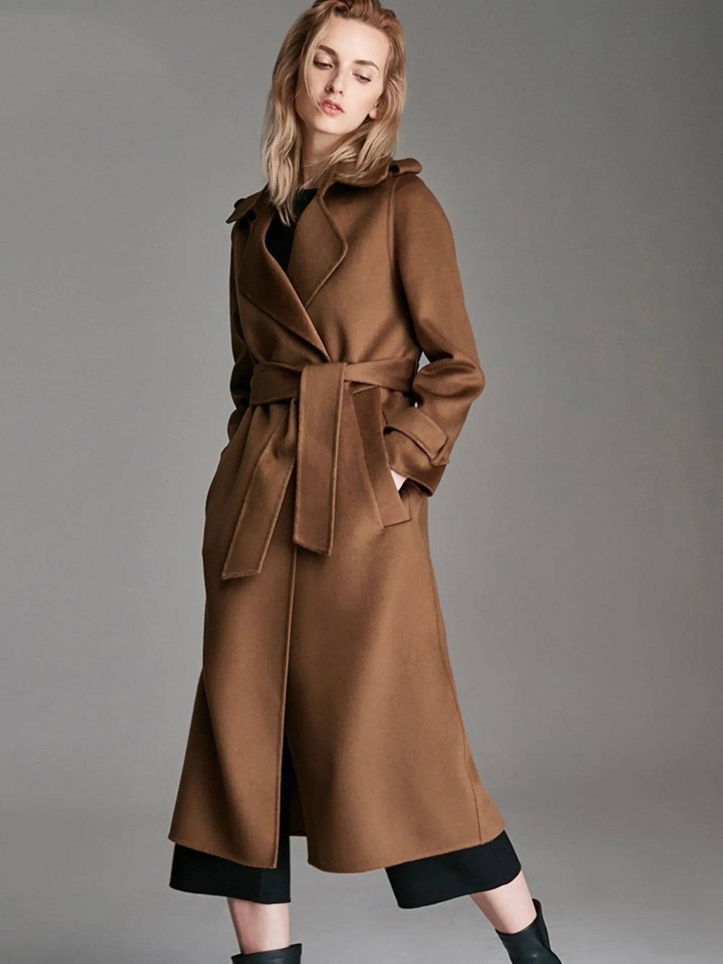 Fashionable Long Knee Length Woolen Jacket null
