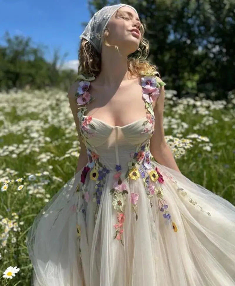 Light Champagne Tulle Prom Dress Sweetheart-Neck Flow Nipaaj