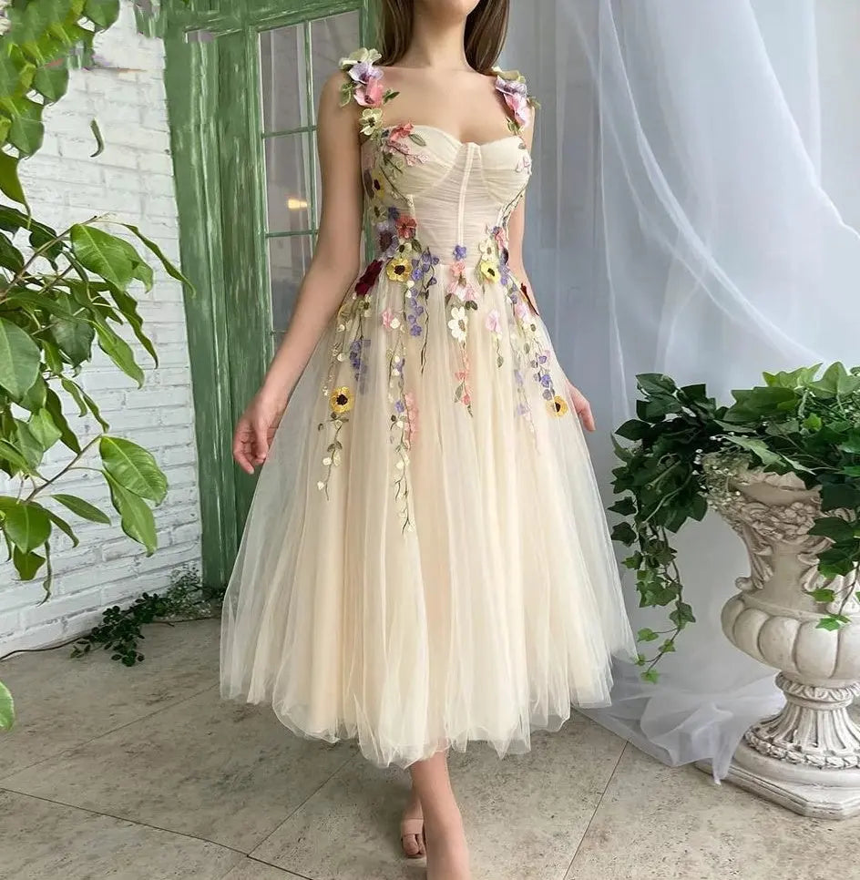 Light Champagne Tulle Prom Dress Sweetheart-Neck Flow Nipaaj