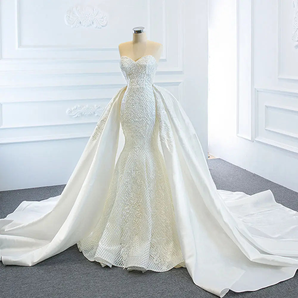 The Wedding Dress Wears Two Fishtail Tail Tube Tops, The Temperament Is Thin And Dreamy Nipaaj