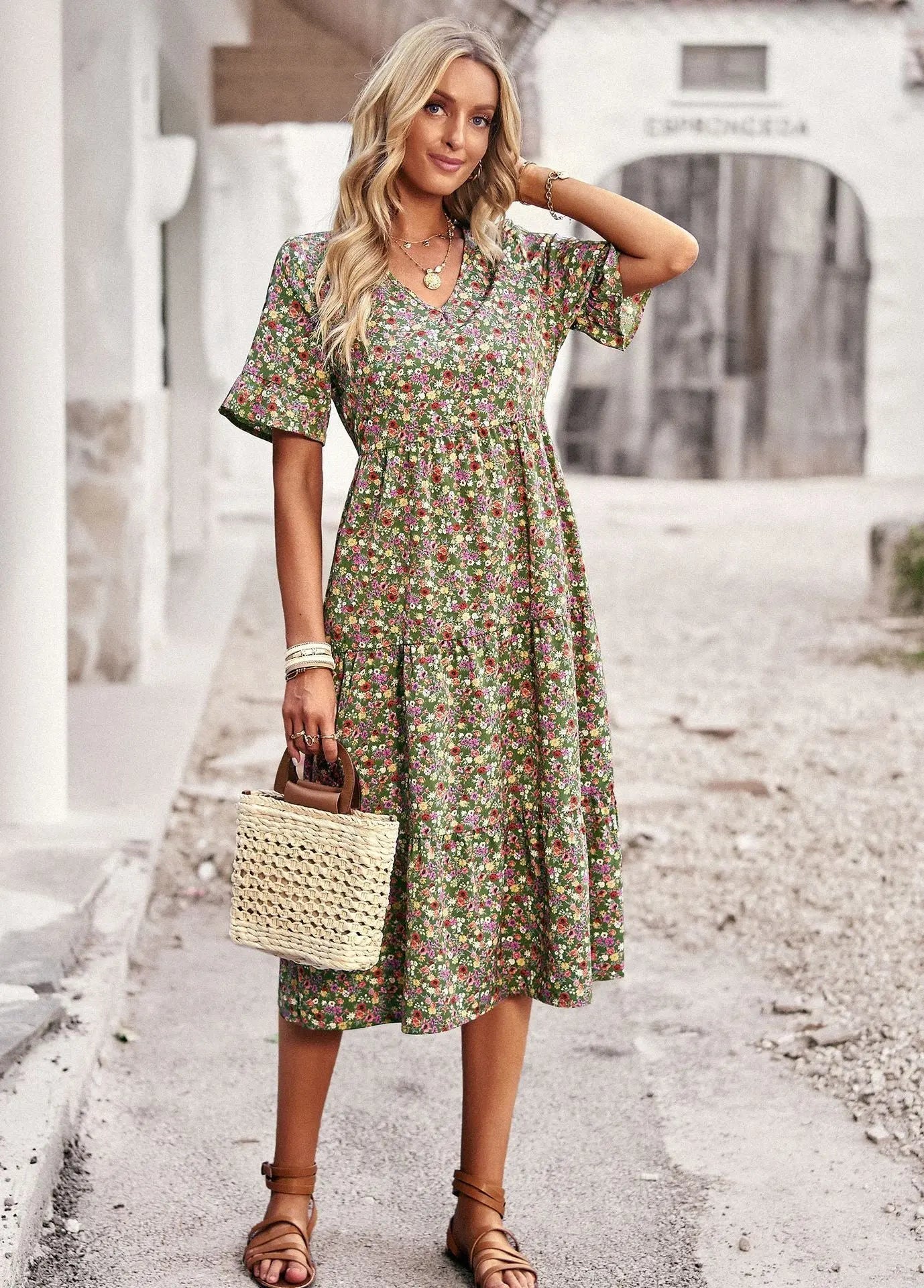 Women's Fashionable V-neck Elegant Dress null