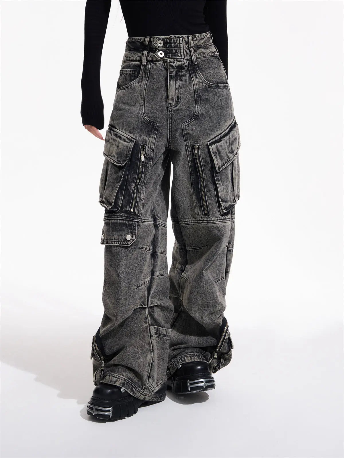 Design Retro Work Style Multi Pocket Jeans Nipaaj