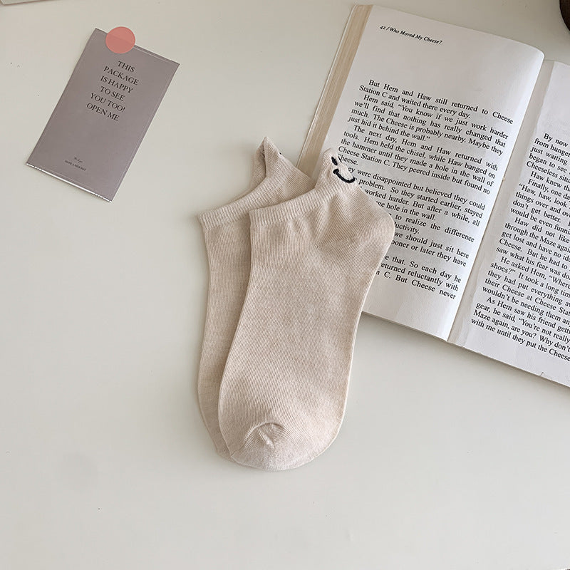 Women's Smiley Ankle Socks Thin Embroidery Ins Short Fashion Tight Socks