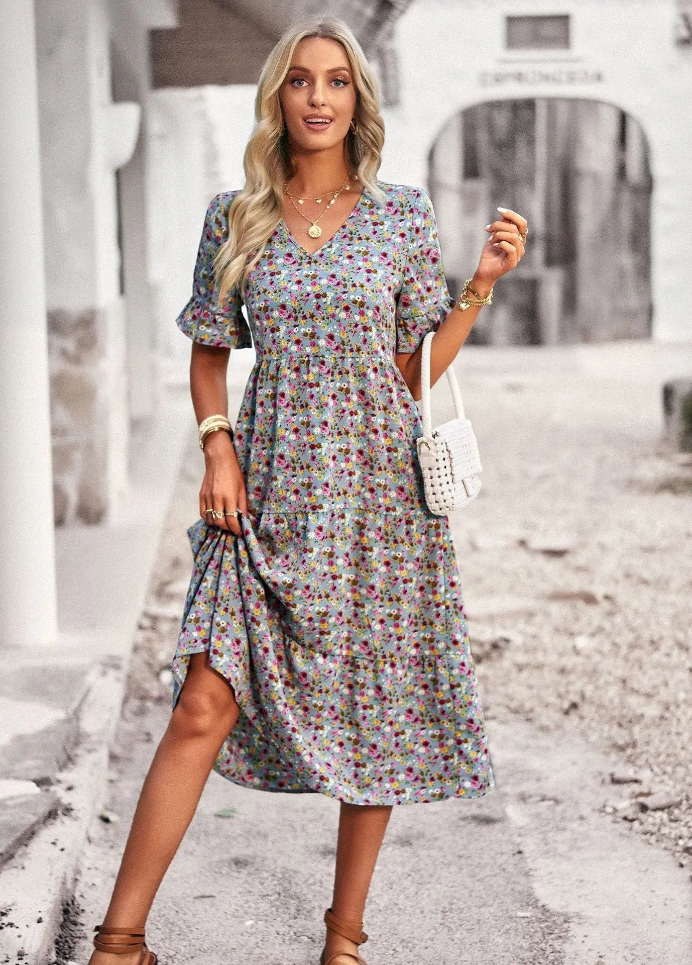 Women's Fashionable V-neck Elegant Dress null